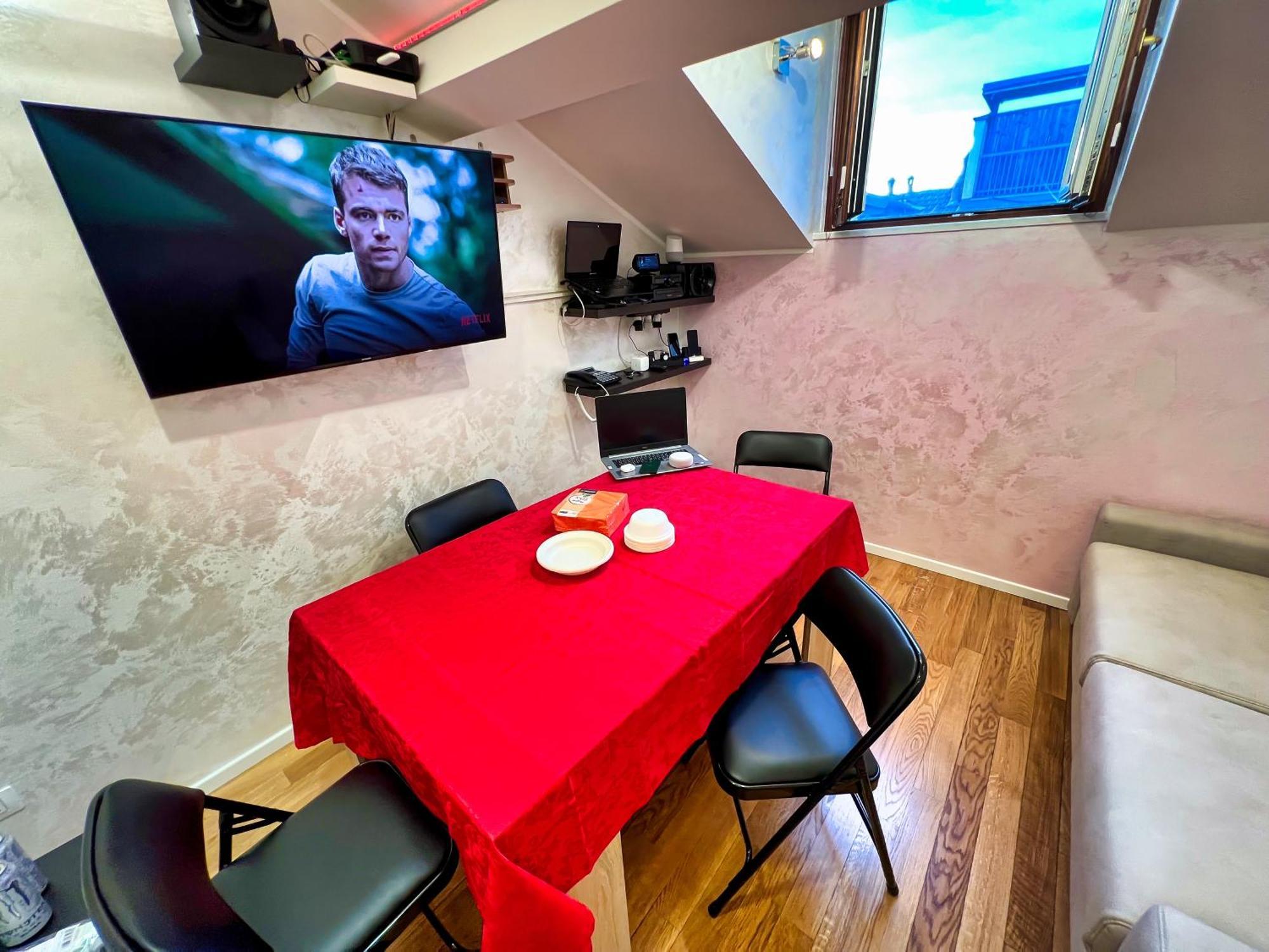 Taxi No-need - Metro, Train Station, Nightlife And Restaurants Apartment Milan